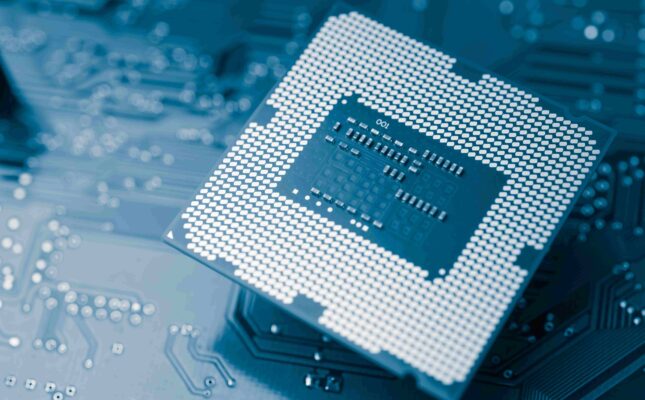 This chip sees inside batteries. Texas Instruments raises the bar for BESS safety